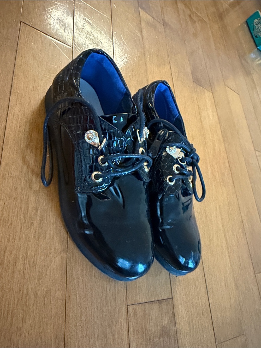 Girls Black Patent Lace-Up Dress Shoes with Decorative Eyelets